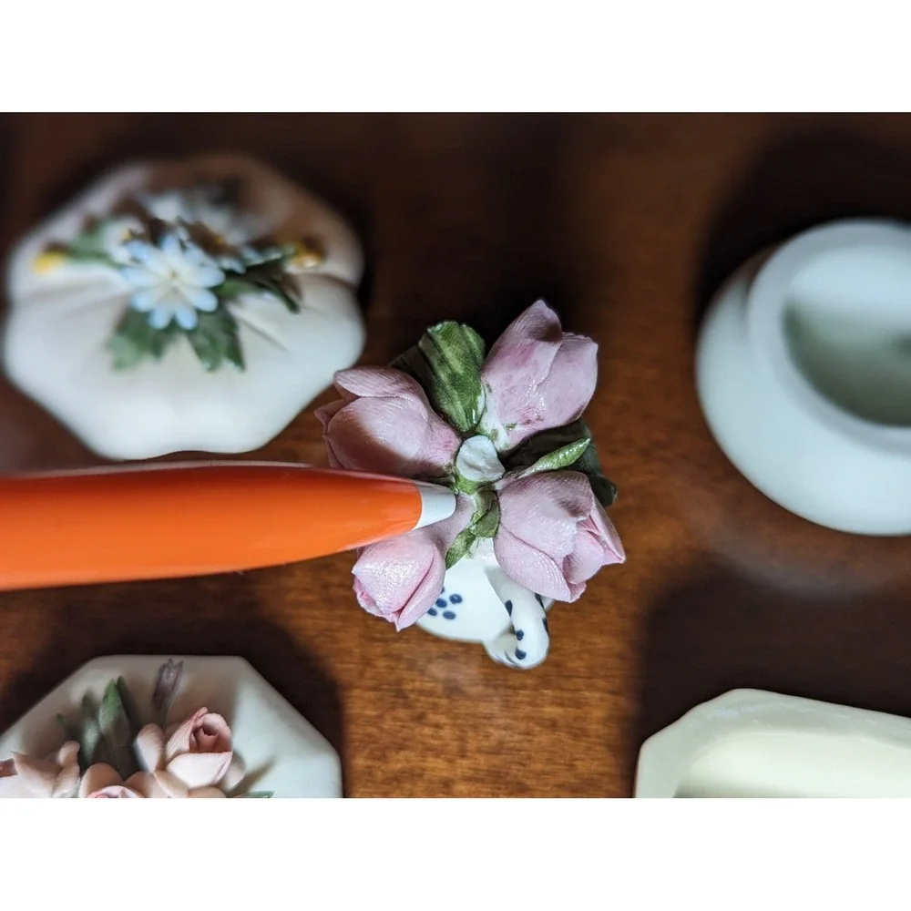 VTG Lot of 4 Capodimonte Porcelan Floral Lidded Trinket Boxes And Flower Vase